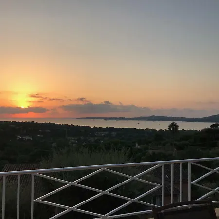 Les Restanques, Bastides 3105, Vue Golfe Saint Tropez アパート グリモー