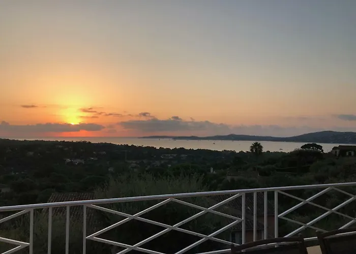 Les Restanques, Bastides 3105, Vue Golfe Saint Tropez 아파트 그리모